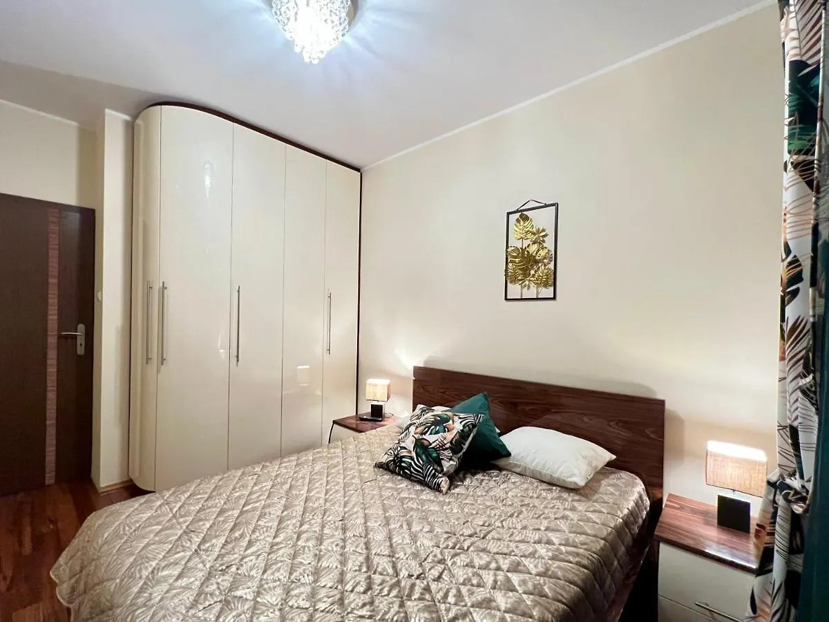 Platinum Tower Green Star Apart Apartman Varsó