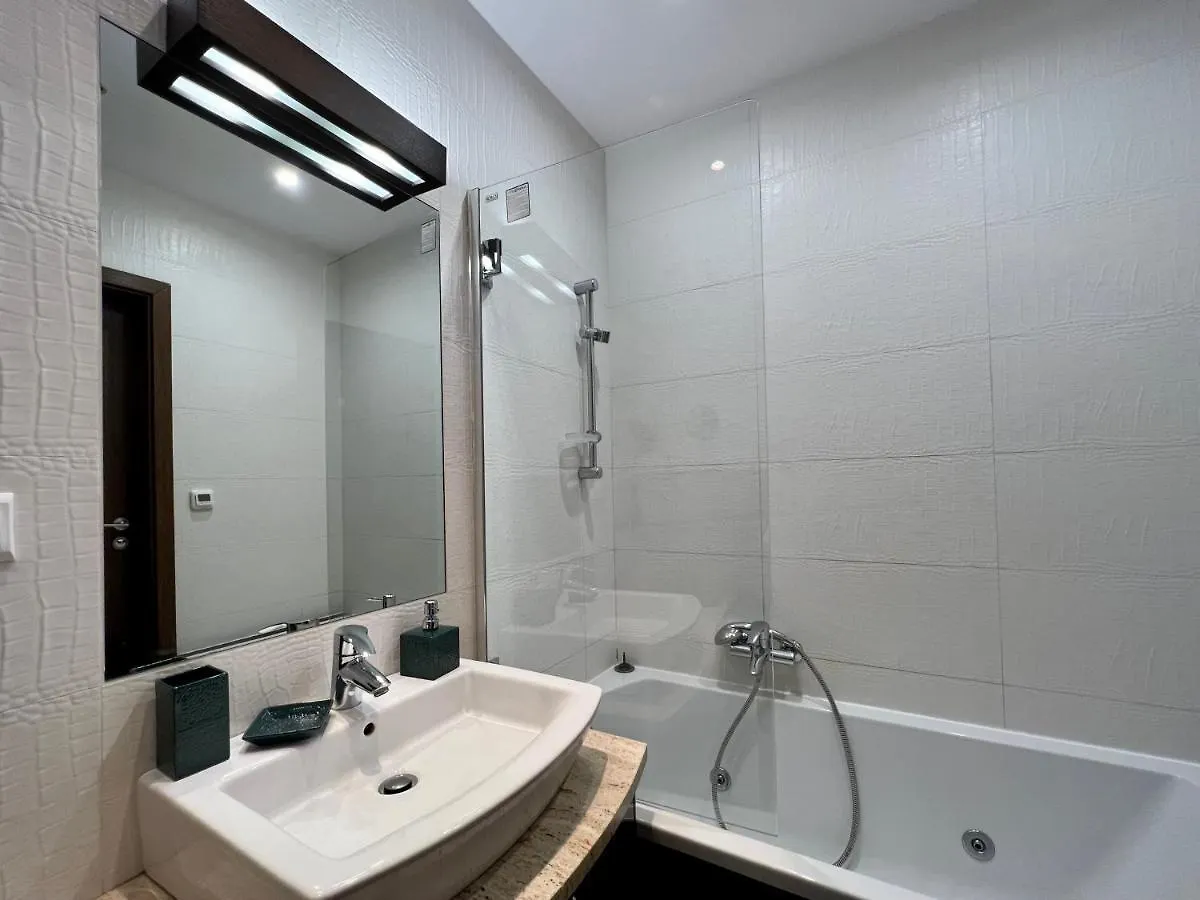 Platinum Tower Green Star Apart Apartman Varsó
